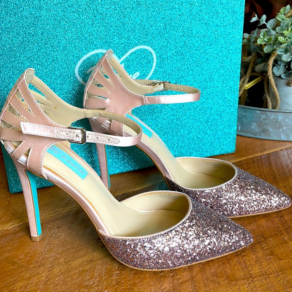 Betsey Johnson Blue Avery heels new in box